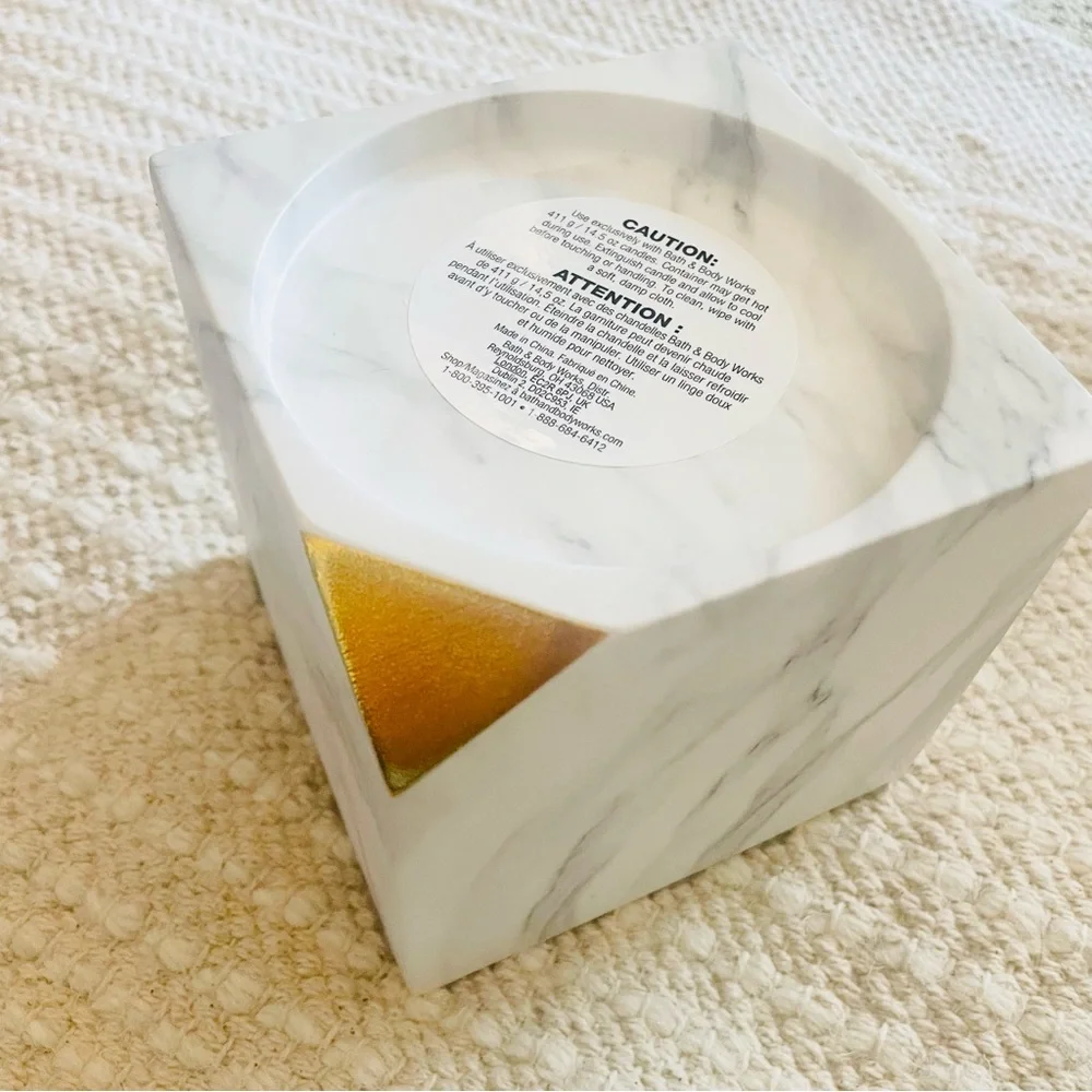 NEW BATH & BODY WORKS 3 Wick Candle Holder - Picture 2 of 5